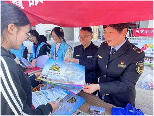 谯城区市场监管局开展打击传销宣传进校园活动