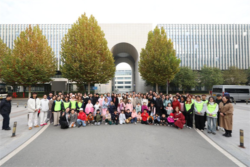 天狮集团与爱同行：共庆小海豚合唱团十载欢歌