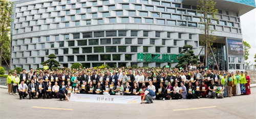 绿之韵胡国安董事长《洞见的力量》签售会再次热力登场