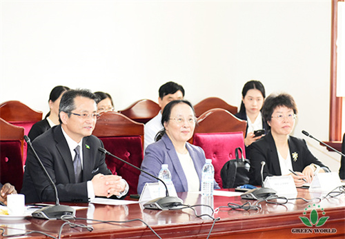 沃德绿世界高层出席中乌农业合作重要活动