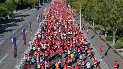 和治友德连续三年冠名潮白湿地半马!