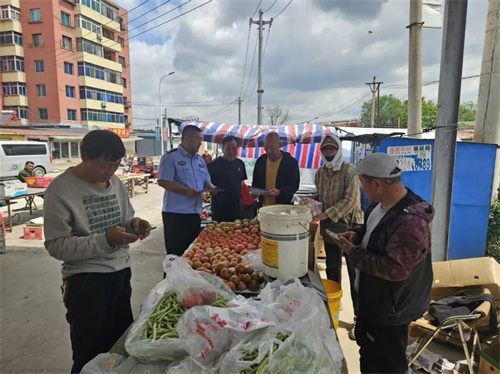 辽宁日月岛派出所开展防范非法集资及反传销普法宣传活动