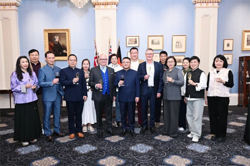 当无限极中华养生文化，在阿德莱德市政厅响起掌声