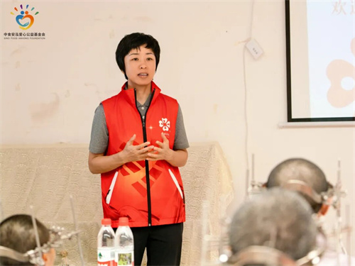 中食安泓爱心基金会中秋探访“蝴蝶宝贝”纪实