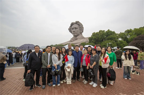 罗麦集团党支部赴湖南开展红色主题教育活动