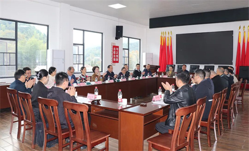 绿之韵胡国安代表陪同长沙市人大常委会领导参与调研活动