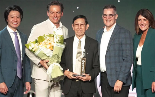 大溪地诺丽恭喜冯雷博士荣获2025年度大中华区远见奖