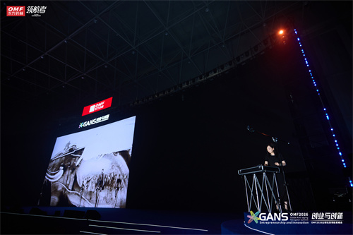 2.5现场沙画表演.jpg
