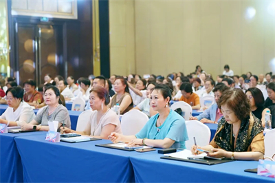 荣格事业赋能培训会 揭晓2026下半场制胜答案