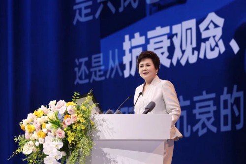 安利新考评年业务启动大会解读 提出“811”一站式整体方案